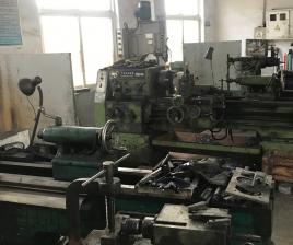 油(you)泵事業部(bù)生産車間(jian)